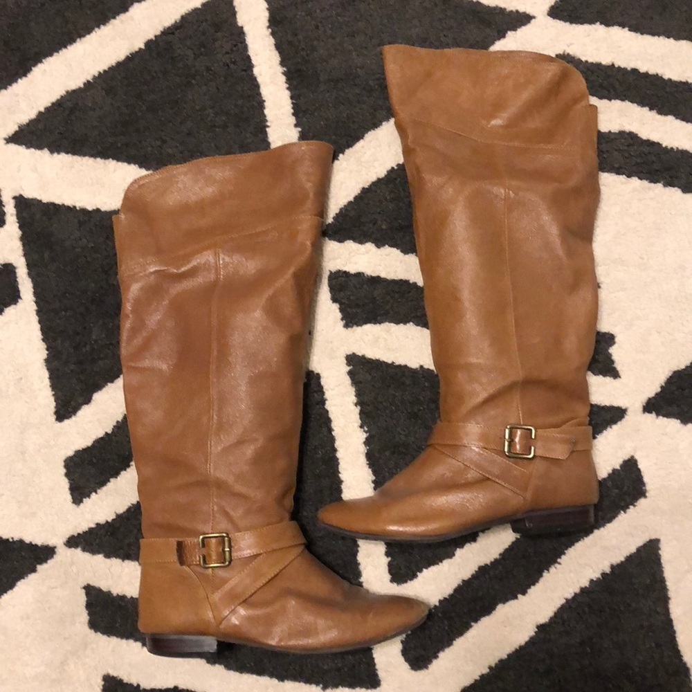 Brown slouchy boots